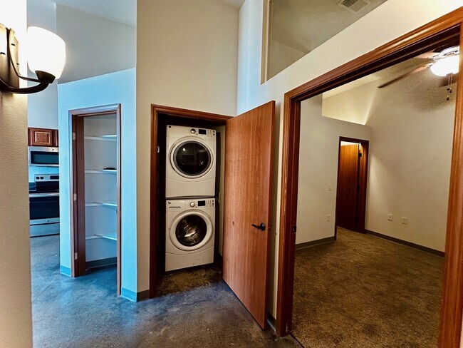 Photo - 611 W National Ave Unit 307