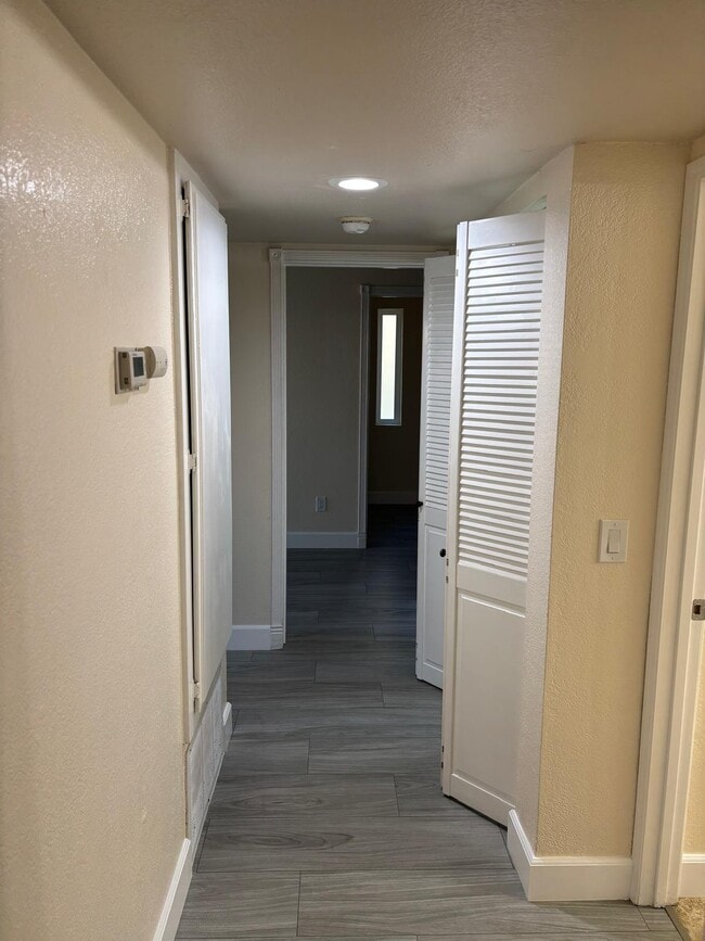 Photo - 1727 Melrose Ave Unidad 35