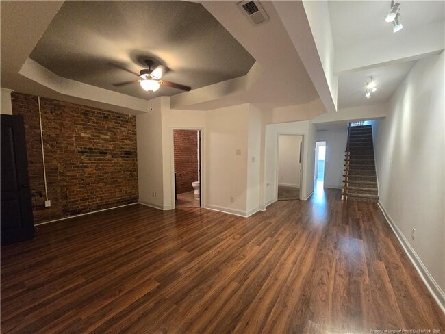 Building Photo - 214 Hay St