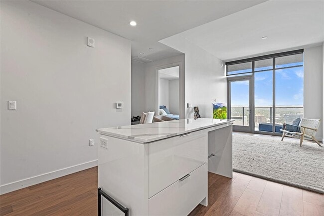 Photo - 44 East Ave Unit 3104