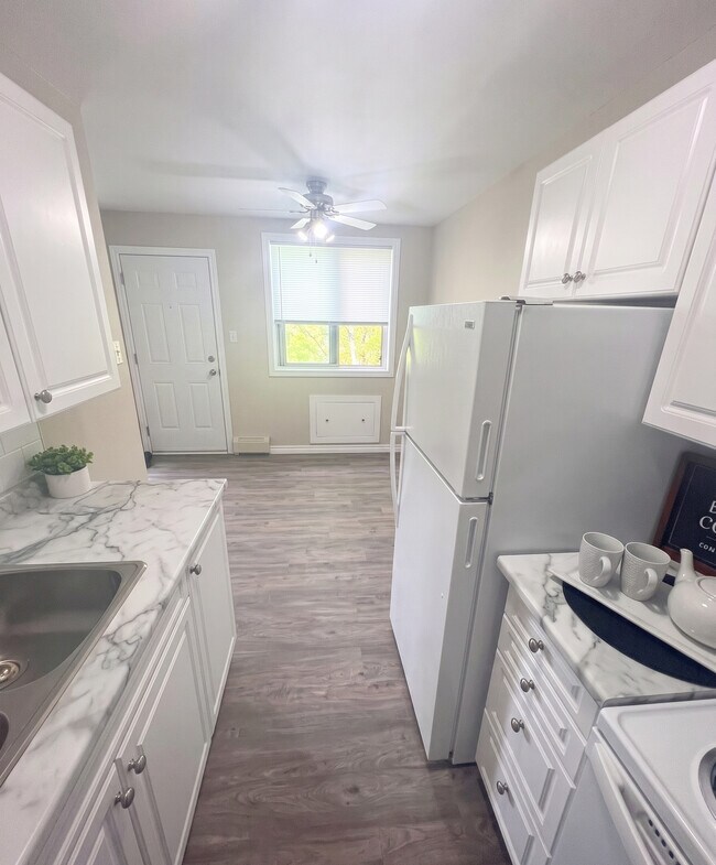 Photo - Tillson Apartments 3