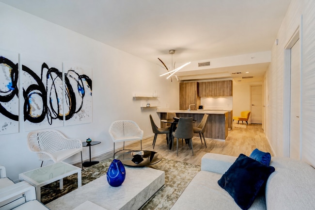 Building Photo - 801 S Miami Ave Unit 2906