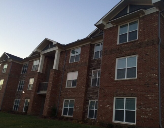 Avalon Chase - Avalon Chase Apartments