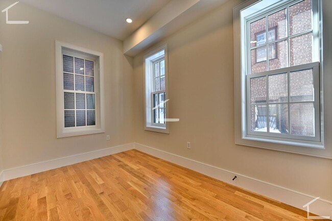 Photo - 16 Winchester St