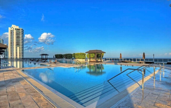 Photo - 1830 S Ocean Dr Unidad ID1227465P