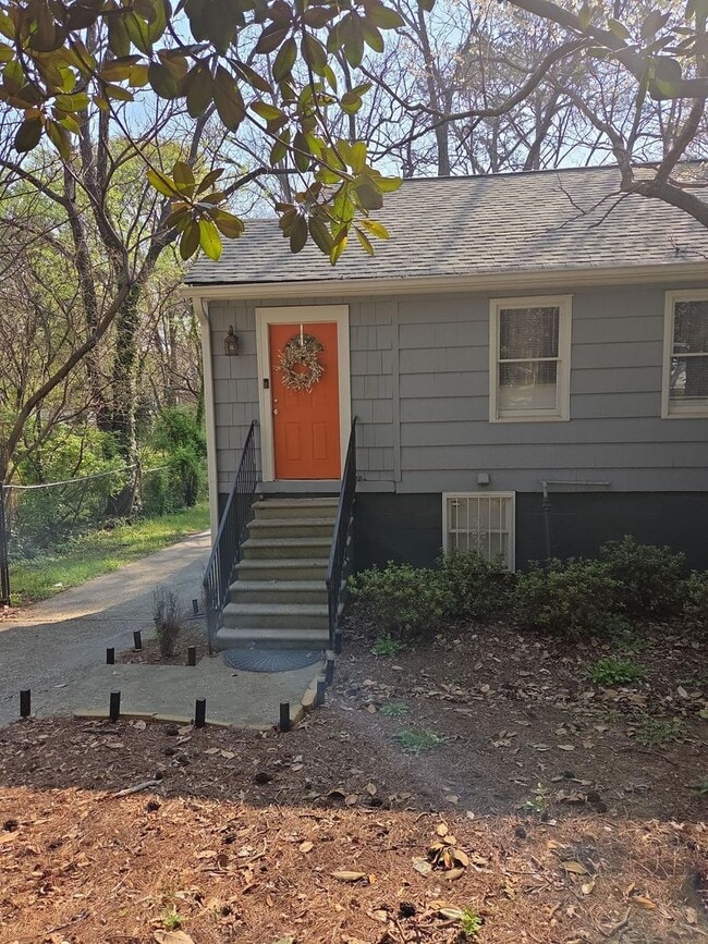 Photo - 2126 Jernigan Dr SE