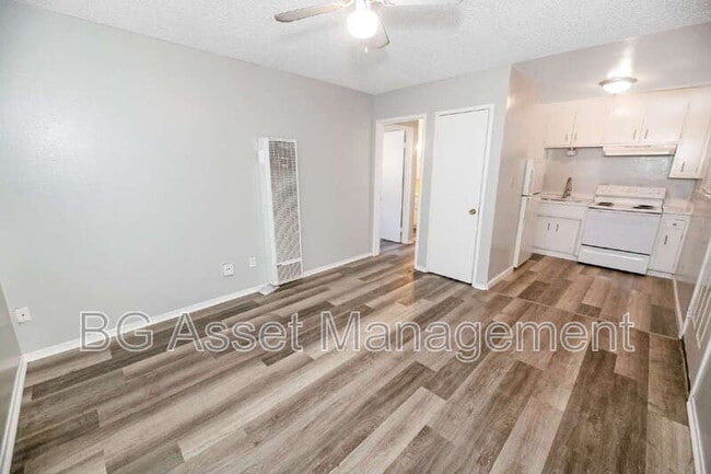 Photo - 1928 Ethan Way Unit 22