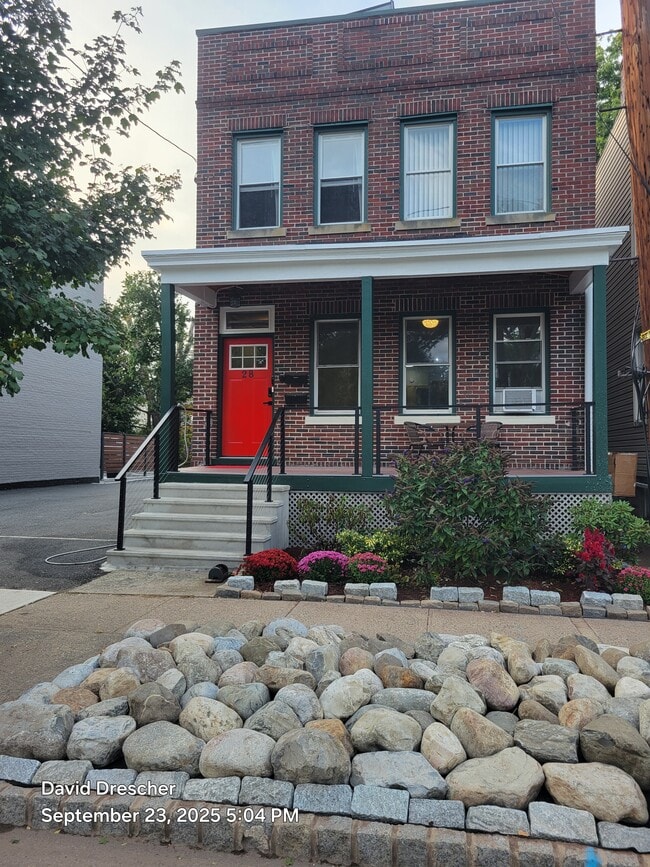 Street view - 28 Willowdale Ave Unit 1stfloor28Willowdale