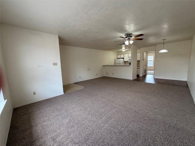 Photo - 2300 Stone Hollow Dr Unidad 206