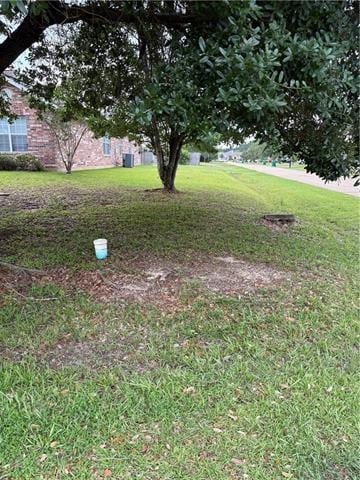 Photo - 700 Lakeview Ln