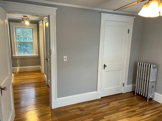 Photo - 67 Dunster Ln