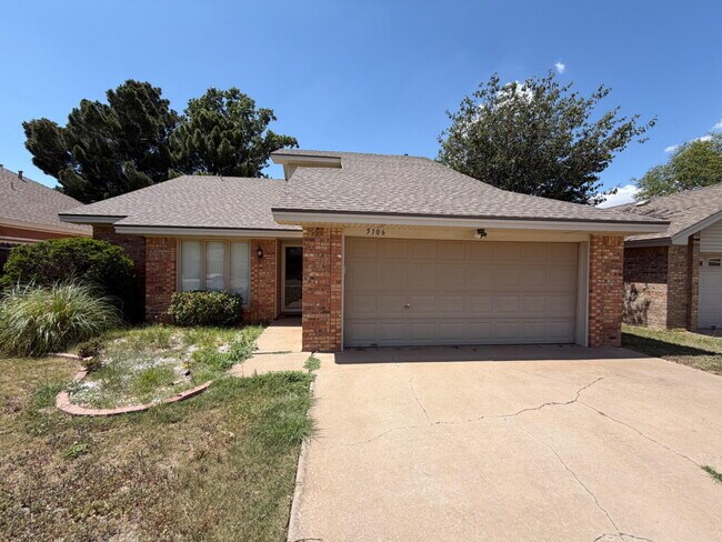 Building Photo - 5106 1st Pl