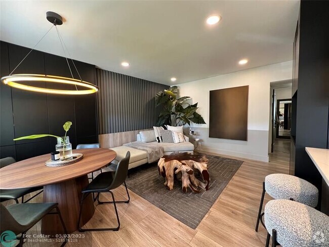 Building Photo - 2660 NE 8th Ave Unit 108 Rental