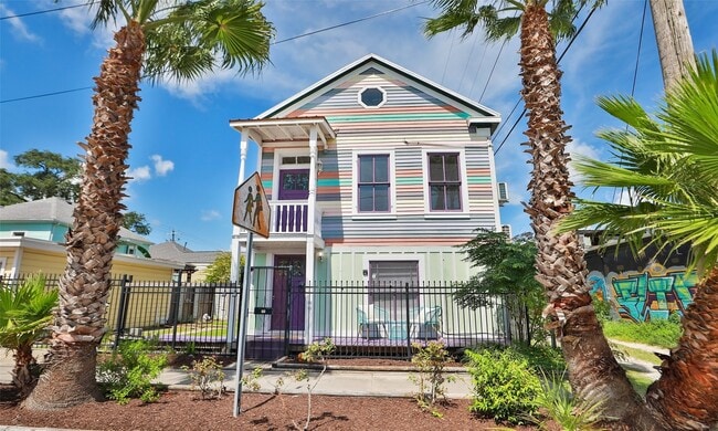 Building Photo - 1212 39th St