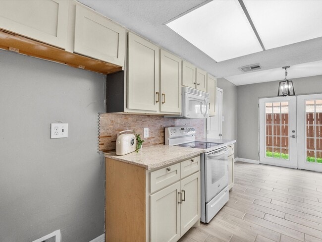 Photo - 11731 Flushing Meadows Dr