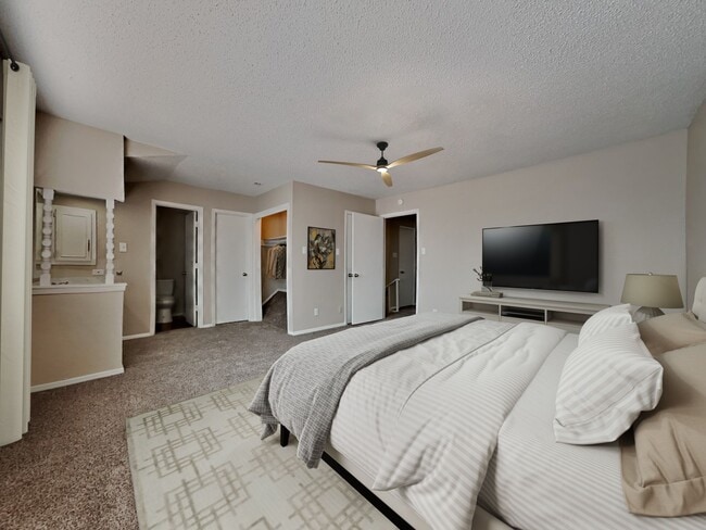 Photo - 6212 Geneva Ave