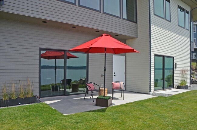 Photo - 178 Bow Rd Unidad Fox Island Apartment