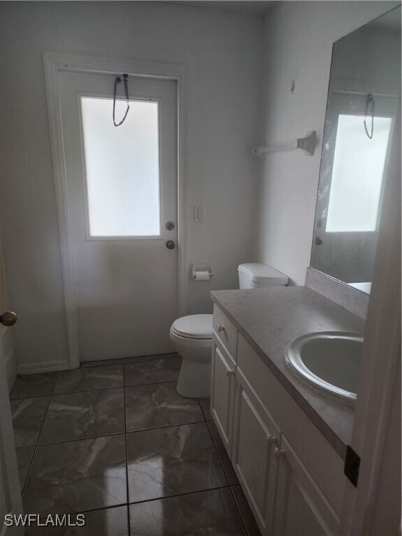 Photo - 647 Dubarry Ave S