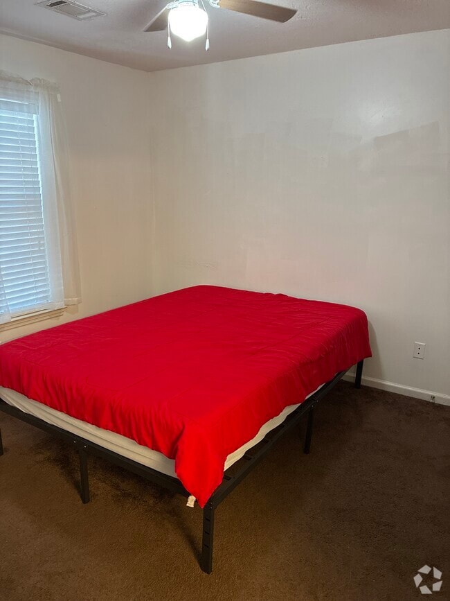 Building Photo - 474 Regency Park Dr Unit Private bedroom and bathr Rental