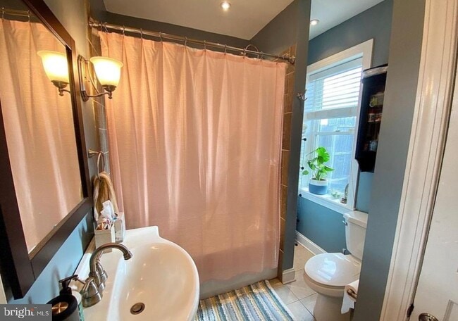 Photo - 870 N 26th St
