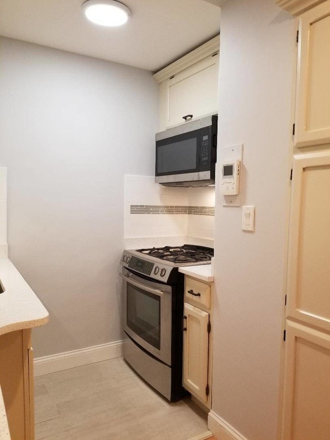 Photo - 140-17 84th Dr Unit 5-F