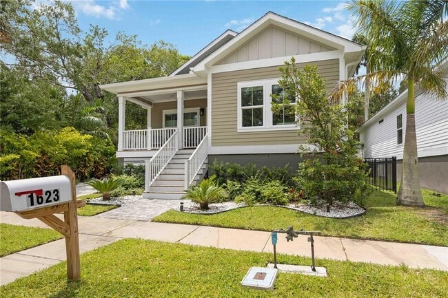 Photo - 1623 8th Ave W