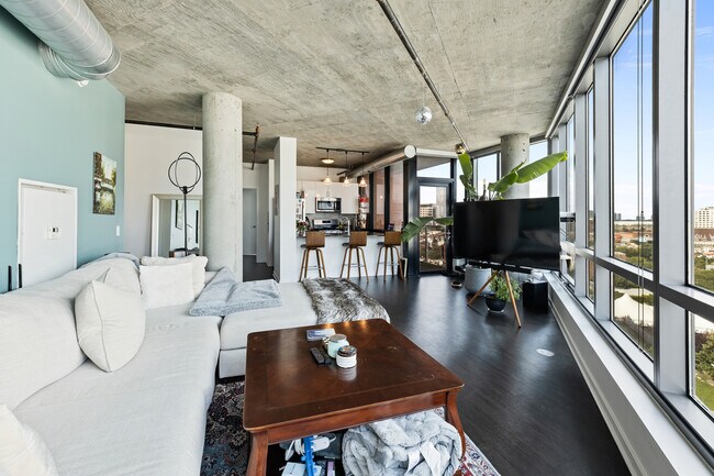 Photo - 504 N Green St Unit 1002