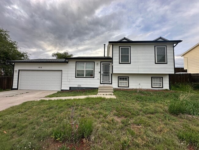Photo - 102 Comanche Ct House