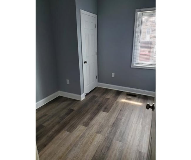 2101 McHenry St Unidad 6 Available $550 6