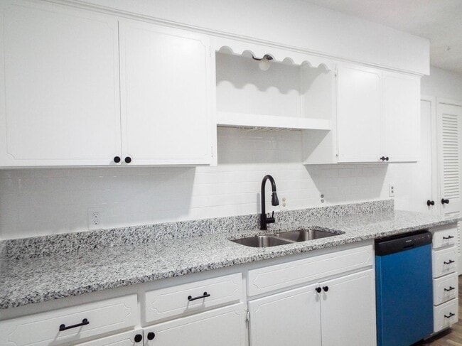 Photo - 4607 Wisconsin St