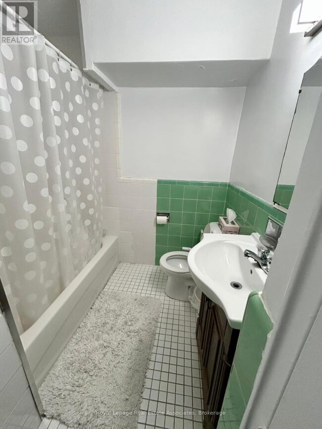 Photo - 6 Meadowbrook Rd Unit 1