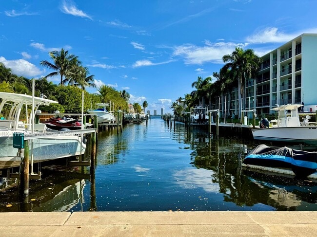 Photo - 400 Corsair Dr