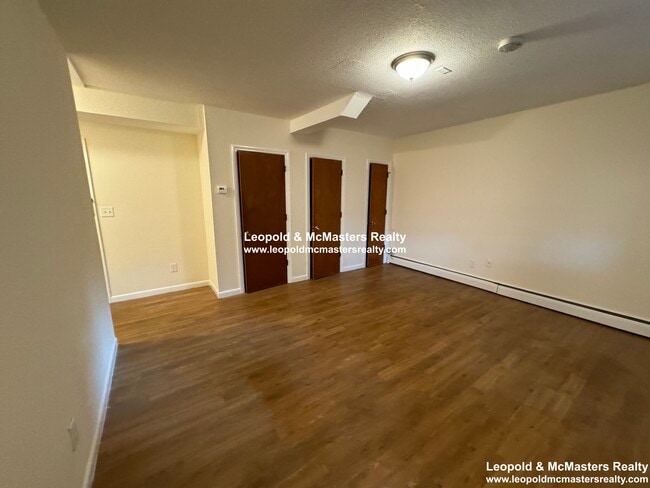 Photo - 2021 Commonwealth Ave