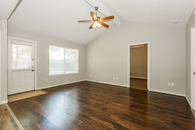 Photo - 16325 Sun View Ln