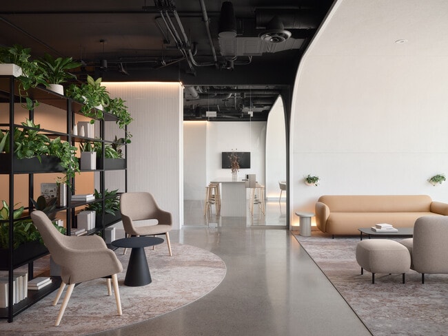 Photo - Mellem Manoir-Des-Trembles