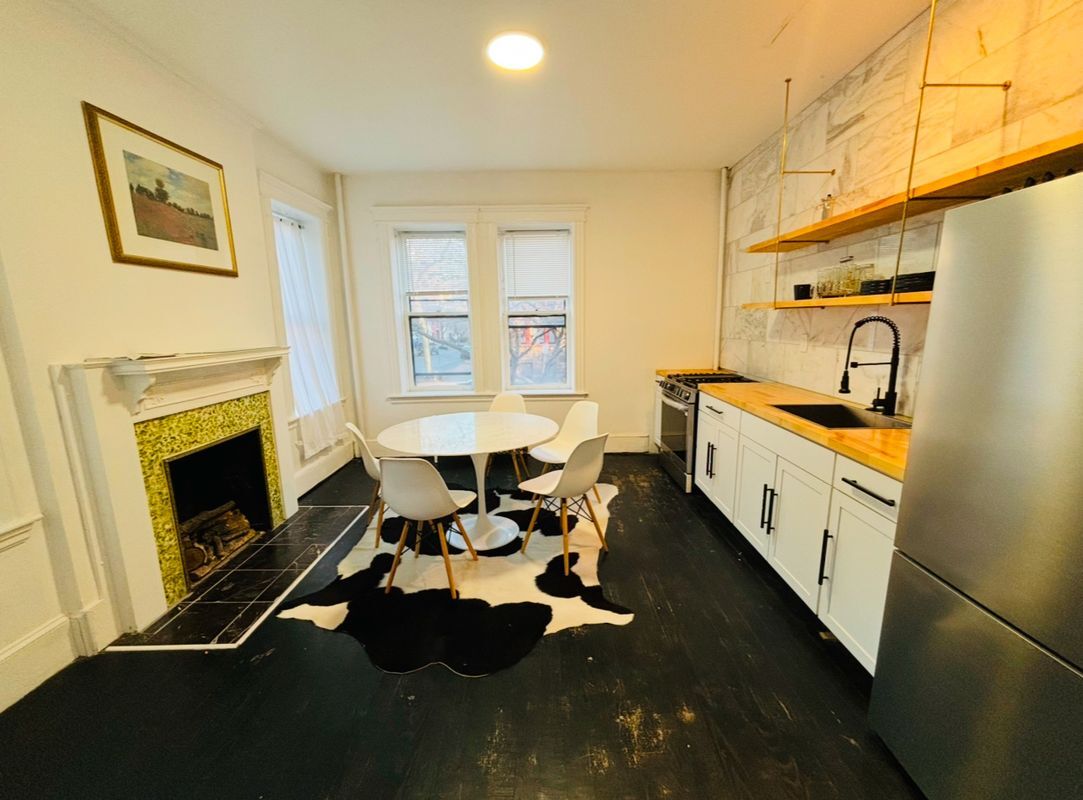 Photo - 120 Chestnut St Apartment