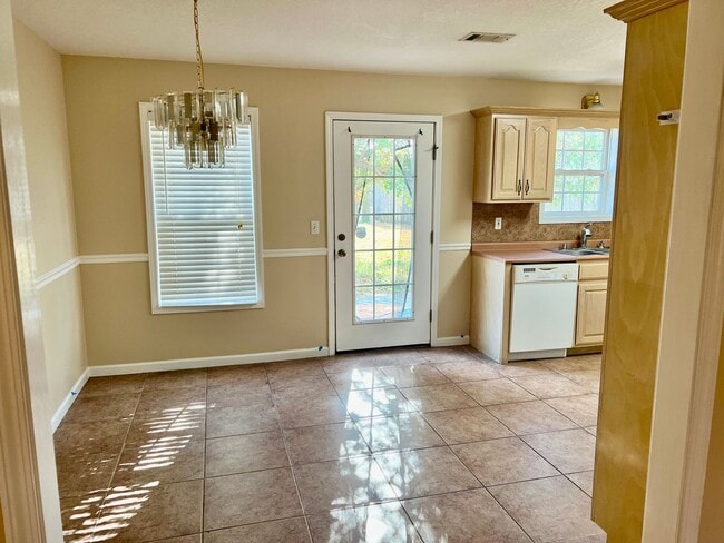 Photo - 5611 Prospect Rd