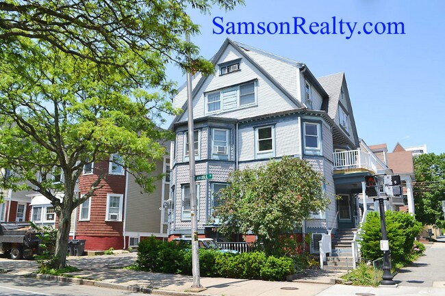 Photo - 204 Angell St Unit 2