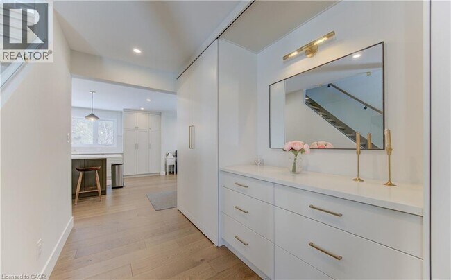 Photo - 343 Craigleith Dr