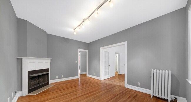 Photo - 731 W Bittersweet Pl