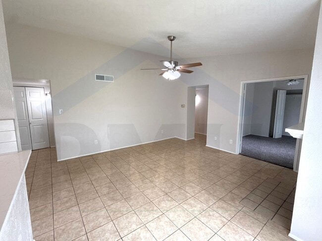 Photo - AVAILABLE NOW!!! Charming Cedar Hill, TX home with 3 bedrooms, 1 bathroom