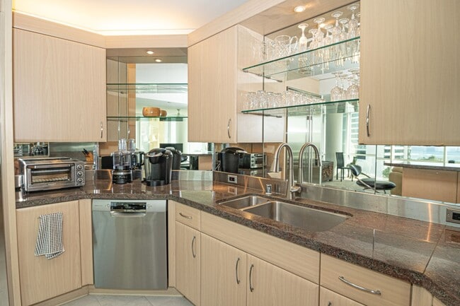 Photo - Fully Furnished and Spacious 2 Bedroom 2 Bath - GREAT LOCATION!