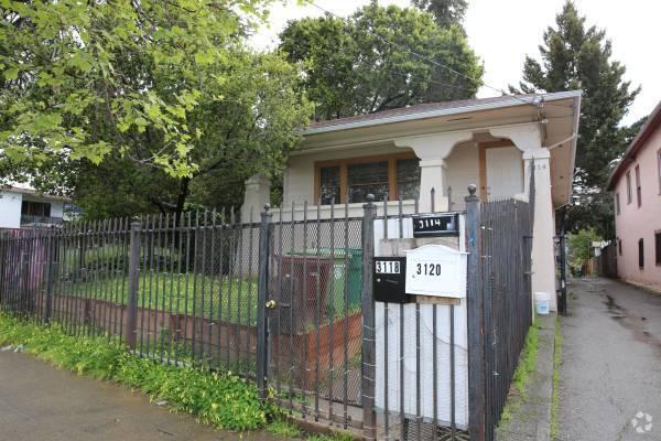 Building Photo - 3 bedroom in Oakland CA 94619 Rental