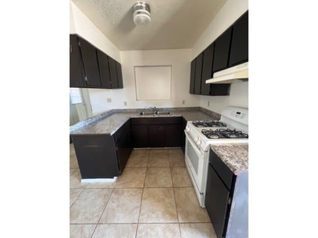 Photo - 3 bedroom, 2 bath, NO HOA