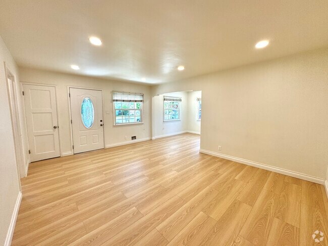 Building Photo - 11720 Utah Ave Rental