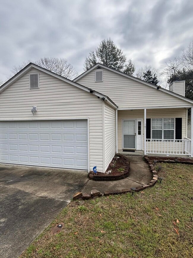 Photo - 181 Shelby Dr