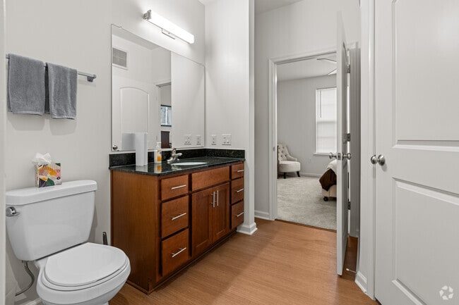 3BR, 2 BA - Baño principal -1421SF - Washington Landing Apartments