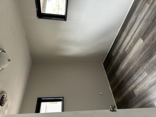 Photo - 10324 Earl Dr