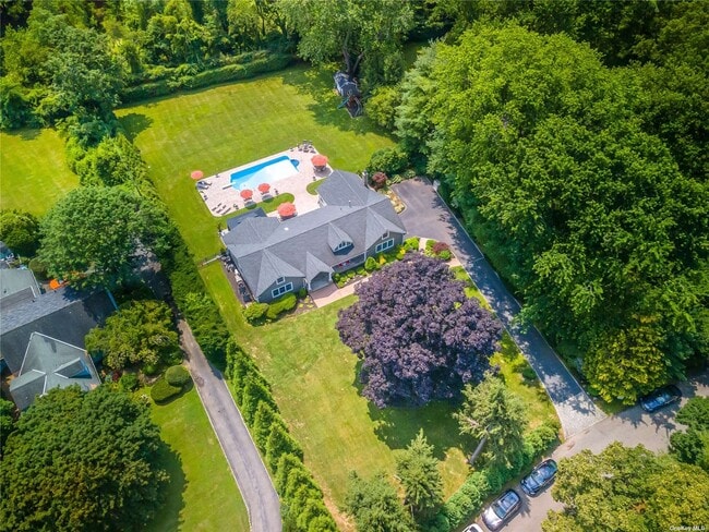 Photo - 29 Fox Hollow Ln
