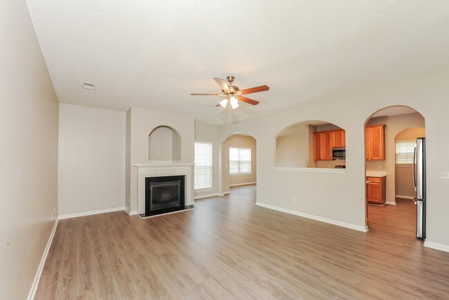 Photo - 16 Cottage Trce